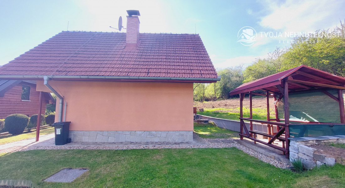 Na predaj murovaná poschodová rekreačná chata Domaša