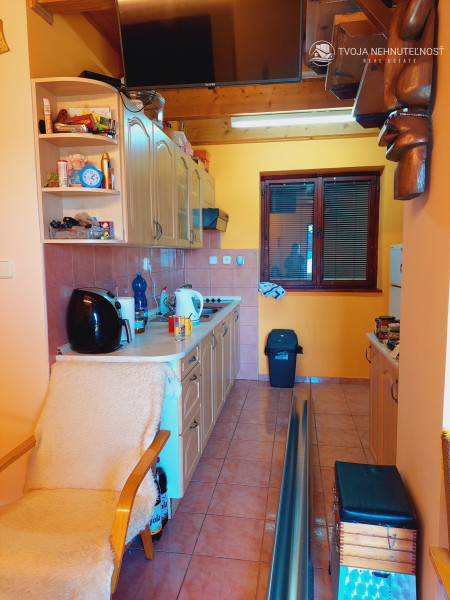 Na predaj murovaná poschodová rekreačná chata Domaša