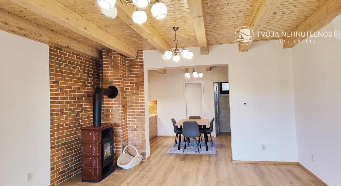 Luxusná novostavba šiestich rodinných domov v radovej zástavbe Domaša-Valkov s výhľadom na vodu, uprostred prírody