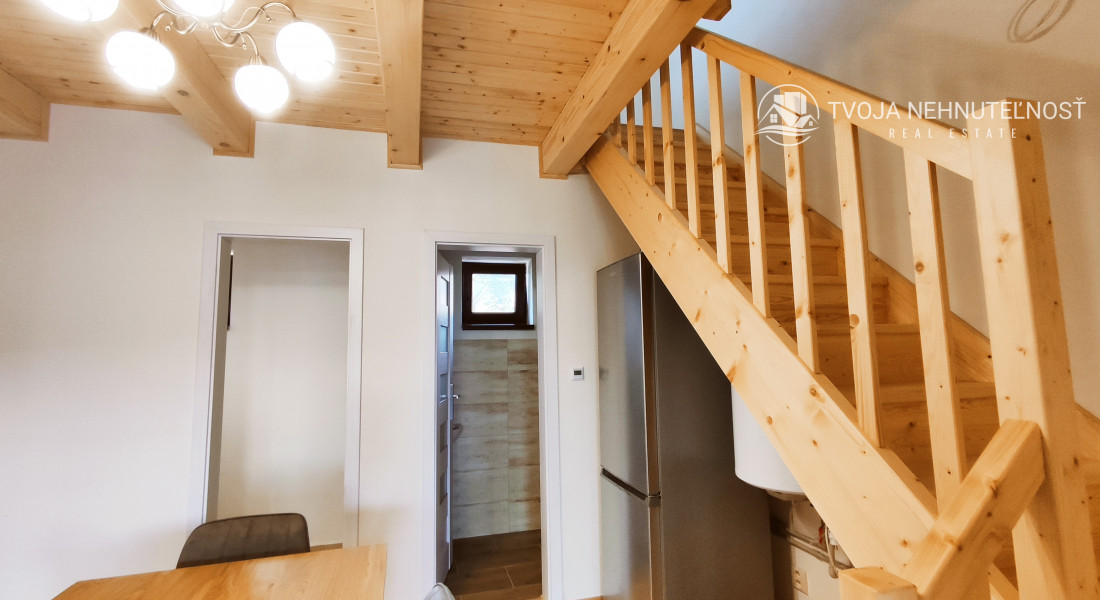 Luxusná novostavba šiestich rodinných domov v radovej zástavbe Domaša-Valkov s výhľadom na vodu, uprostred prírody