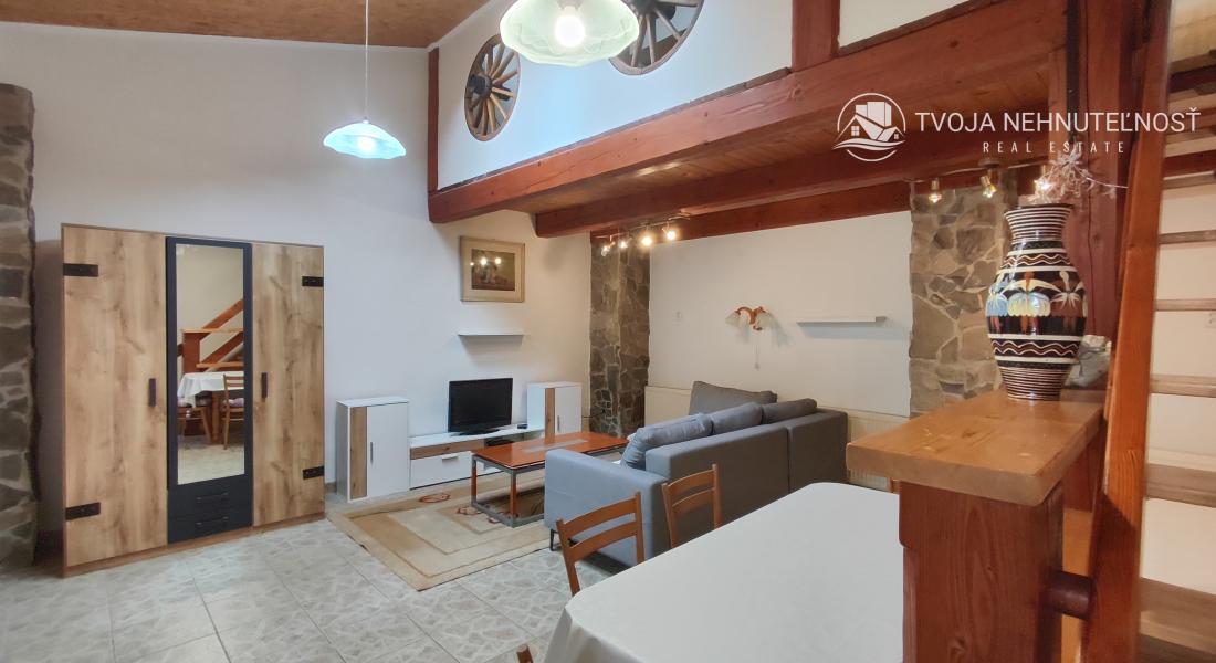 Prenajatý do 1.9.2024...2 izbový zariadený byt v centre mesta na Františkánskom námestí