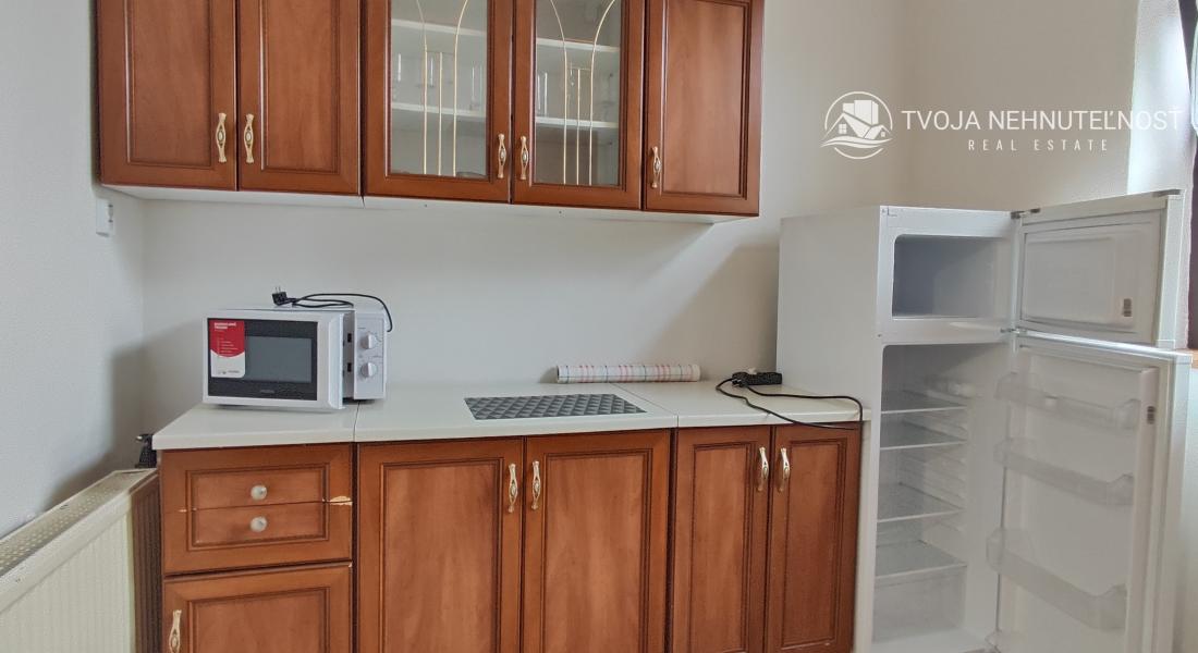 Prenajatý do 1.9.2024...2 izbový zariadený byt v centre mesta na Františkánskom námestí