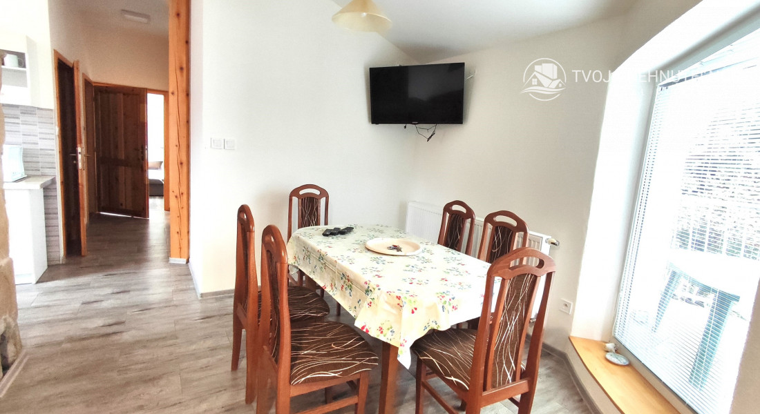 Voľný ihneď... priestranný bezbariérový 4 izbový byt s terasou v priamom centre Prešova, Františkánske námestie