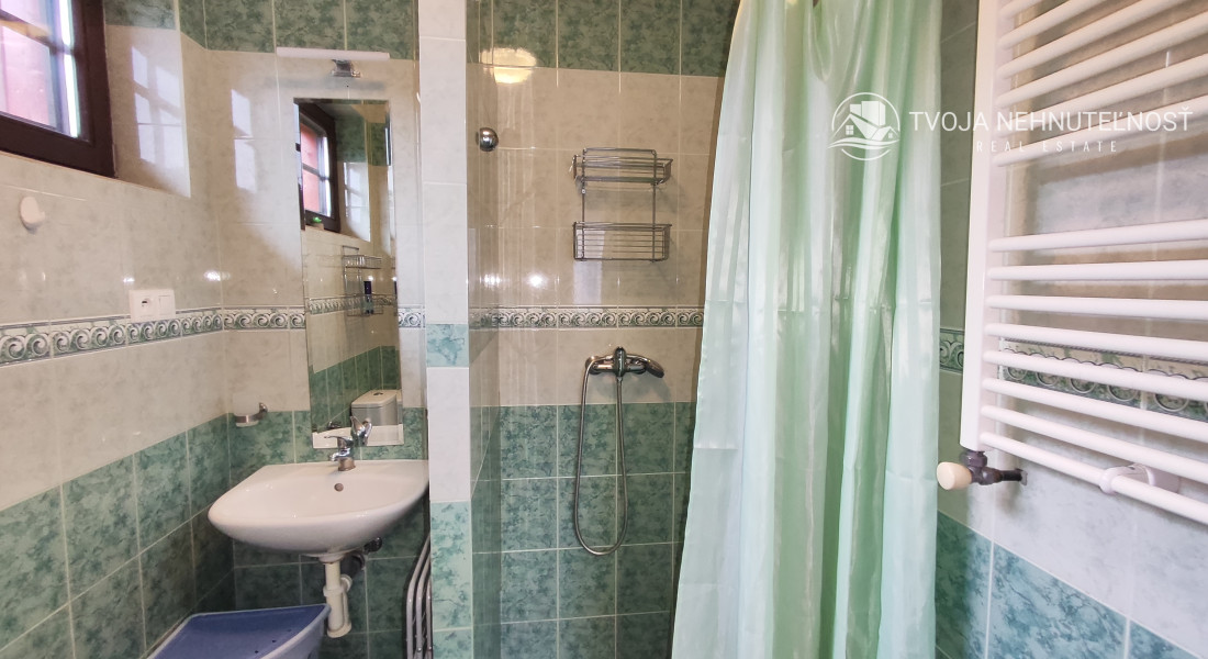 Prenajatý do 1.4.2025...samostatný 2 izbový byt v rodinnom dome v mestskej časti Surdok