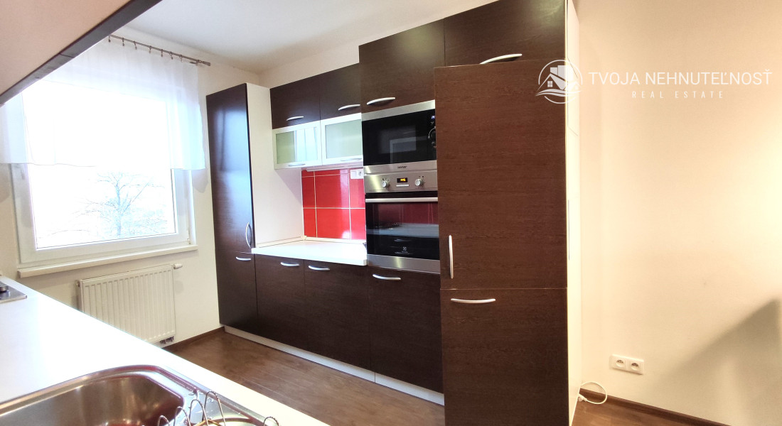 Prenajatý do 1.6.2026 .... krásny 3 izbový mezonetový byt v nadstavbe Budovateľská ulica