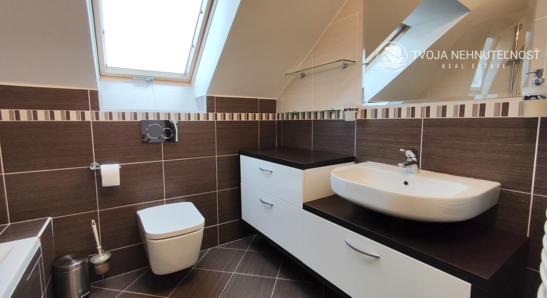 Prenajatý do 1.6.2026 .... krásny 3 izbový mezonetový byt v nadstavbe Budovateľská ulica