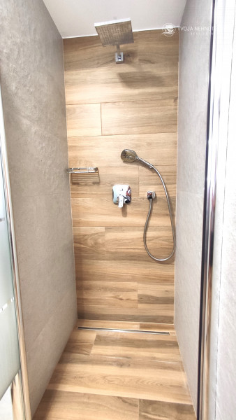 Prenajatý do 1.8.2026....supermoderný 2 izbový byt s dvomi loggiami v centre mesta pri OC NOVUM, Kúpeľná ulica