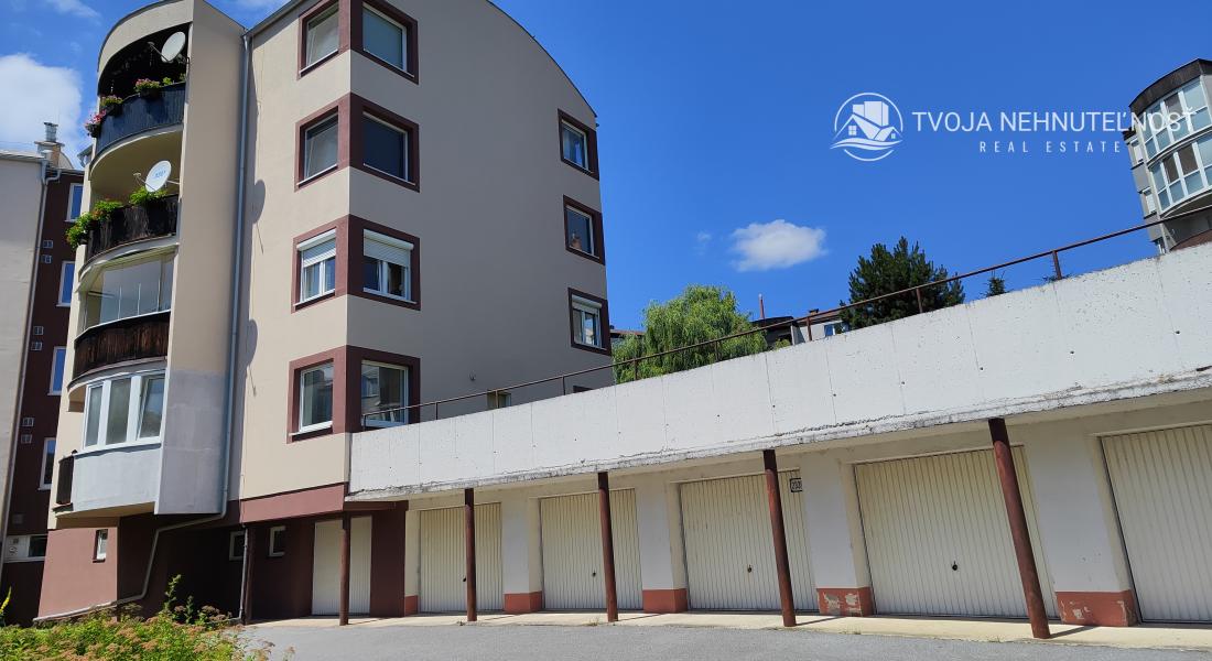 Prenajatý do 1.1.2026 ... Na prenájom skvelý 4 izbový byt v zabývanej novostavbe Tekeľova ulica Ľubotice (za OC MAX), zariadený s garážou, voľný ihneď