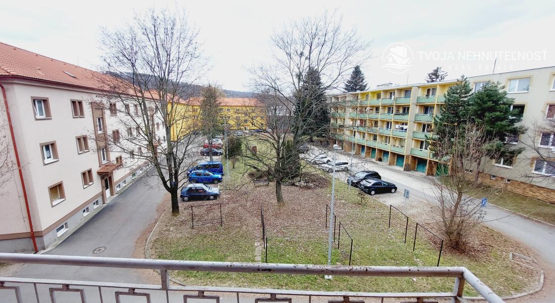 PRENAJATÝ DO 2.12.2026 ... Na prenájom krásny zrekonštruovaný 2 izbový byt s balkónom Budovateľská, zariadený, voľný od 1.9.2024