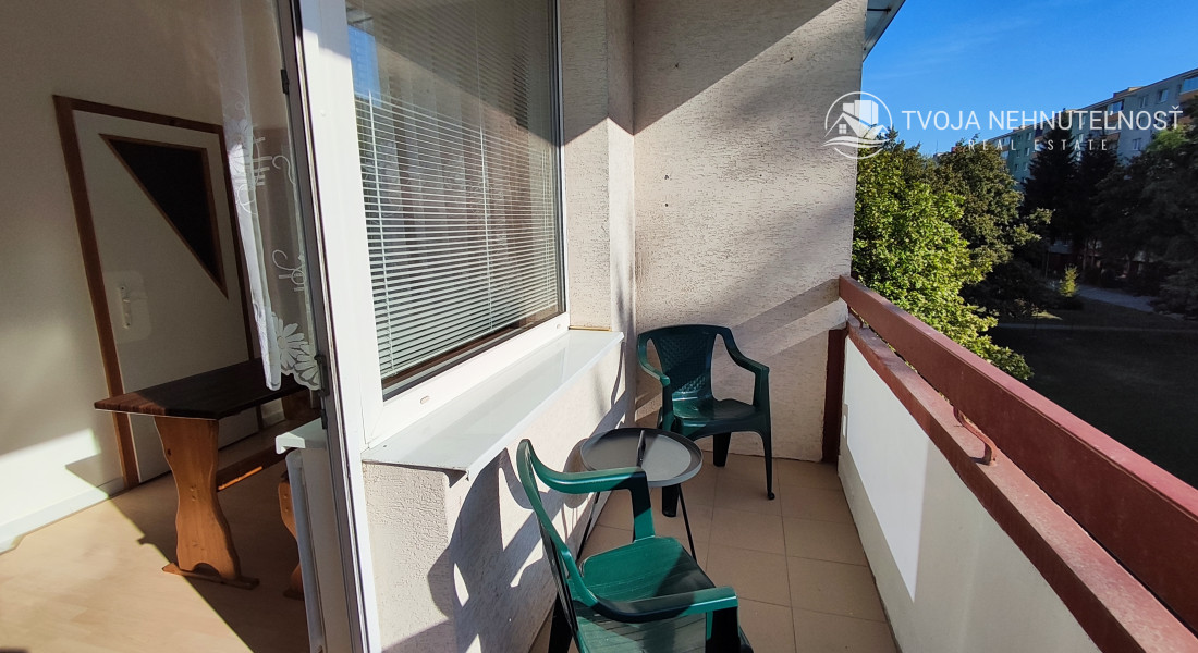 Prenajatý do 30.05.2026... útulný zariadený 3 izbový byt Sídlisko 3  - s dvomi loggiami, Prešov ul. Prostejovská