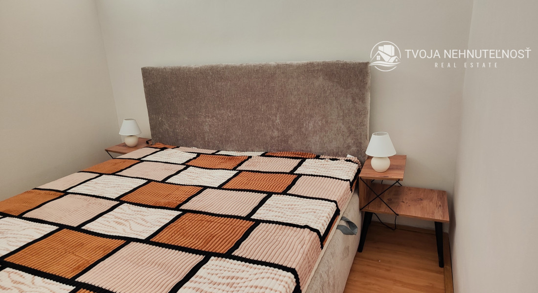 Prenajatý do 30.05.2026... útulný zariadený 3 izbový byt Sídlisko 3  - s dvomi loggiami, Prešov ul. Prostejovská