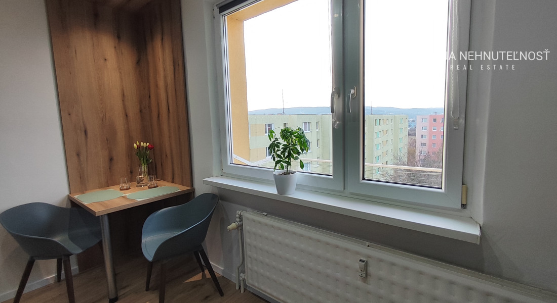 Prenajatý do 1.1.2026....Exkluzívny 2 izbový byt po kompletnej dizajnovej rekonštrukcii na Sekčove, 60 m2