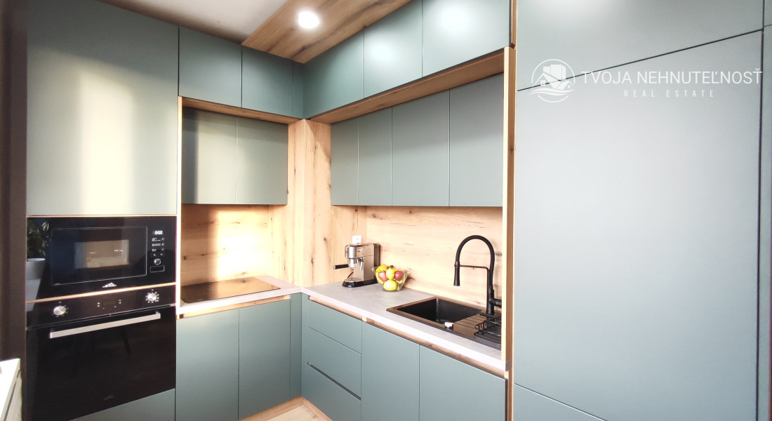 Prenajatý do 1.1.2026....Exkluzívny 2 izbový byt po kompletnej dizajnovej rekonštrukcii na Sekčove, 60 m2