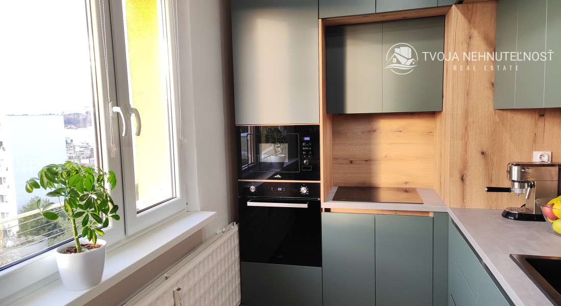 Prenajatý do 1.1.2026....Exkluzívny 2 izbový byt po kompletnej dizajnovej rekonštrukcii na Sekčove, 60 m2