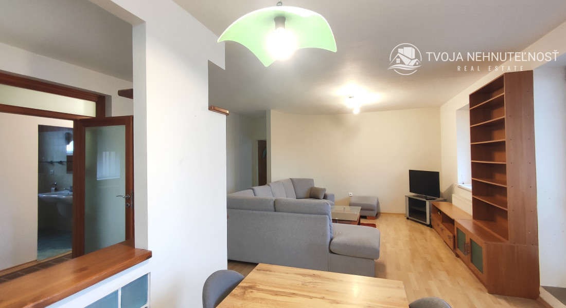 Prenajatý do 1.1.2026 ... Na prenájom skvelý 4 izbový byt v zabývanej novostavbe Tekeľova ulica Ľubotice (za OC MAX), zariadený s garážou, voľný ihneď