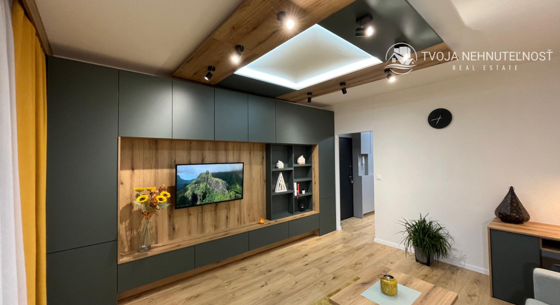 Prenajatý do 1.1.2026....Exkluzívny 2 izbový byt po kompletnej dizajnovej rekonštrukcii na Sekčove, 60 m2