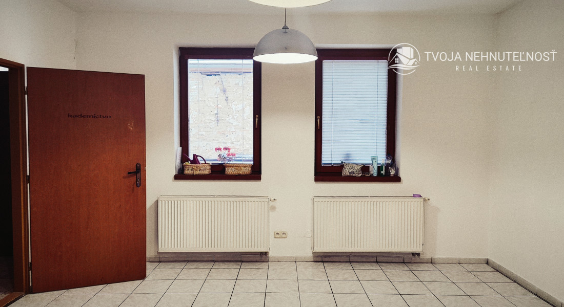 Priestor na prenájom na Hlavnej ulici vo dvore - I.poschodie