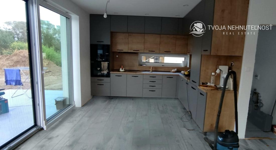 Posledný 3 izbový murovaný dom s pozemkom 502 m2 FINTICE-GRIBĽOVEC