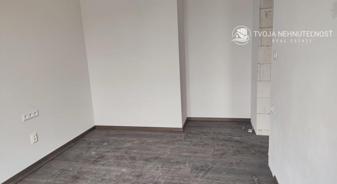 Posledný 3 izbový murovaný dom s pozemkom 502 m2 FINTICE-GRIBĽOVEC