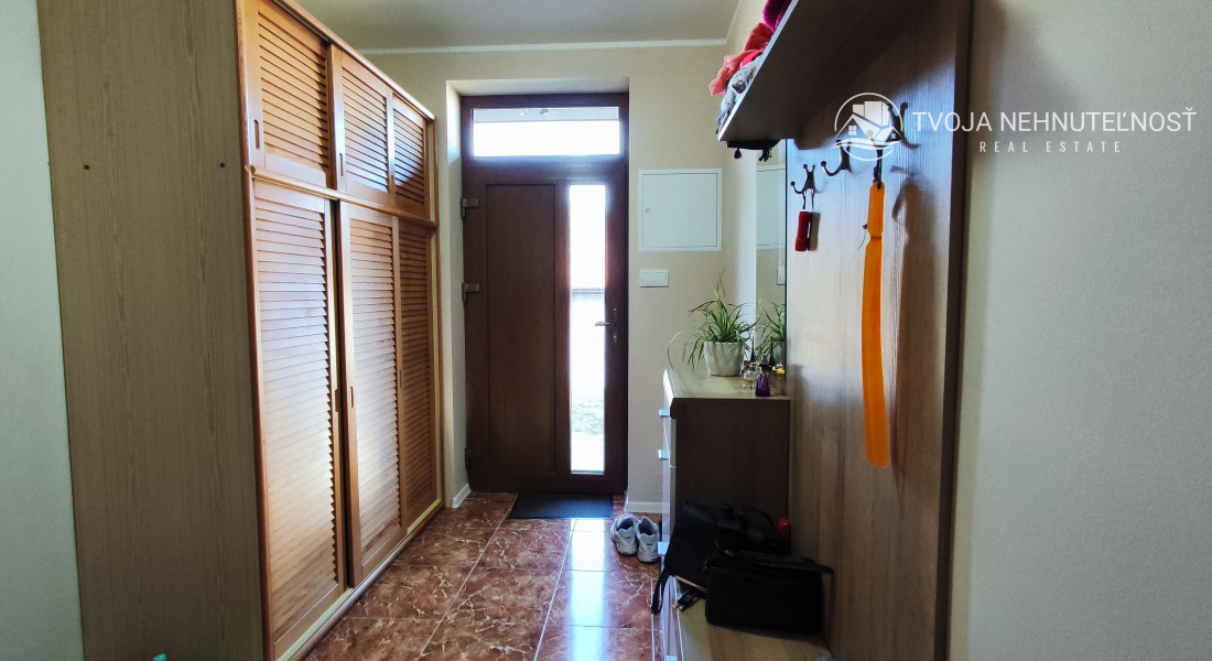 Na predaj krásny 4 izbový dom s možnosťou realizácie obytného podkrovia na 2 izby, veľkorysý pozemok 1000 m2, Fintice