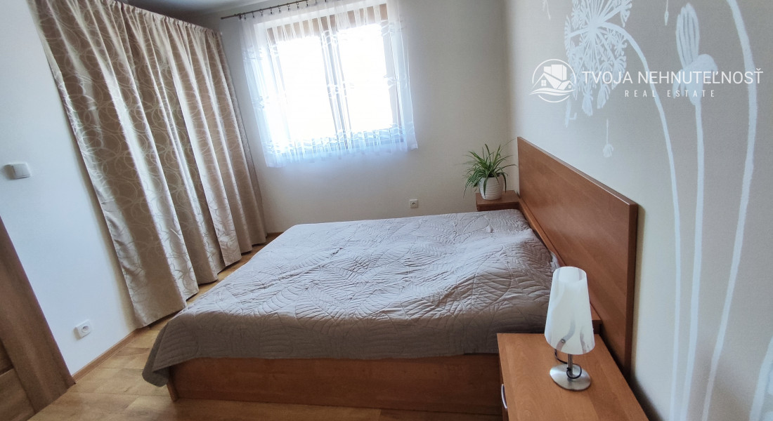 Na predaj krásny 4 izbový dom s možnosťou realizácie obytného podkrovia na 2 izby, veľkorysý pozemok 1000 m2, Fintice