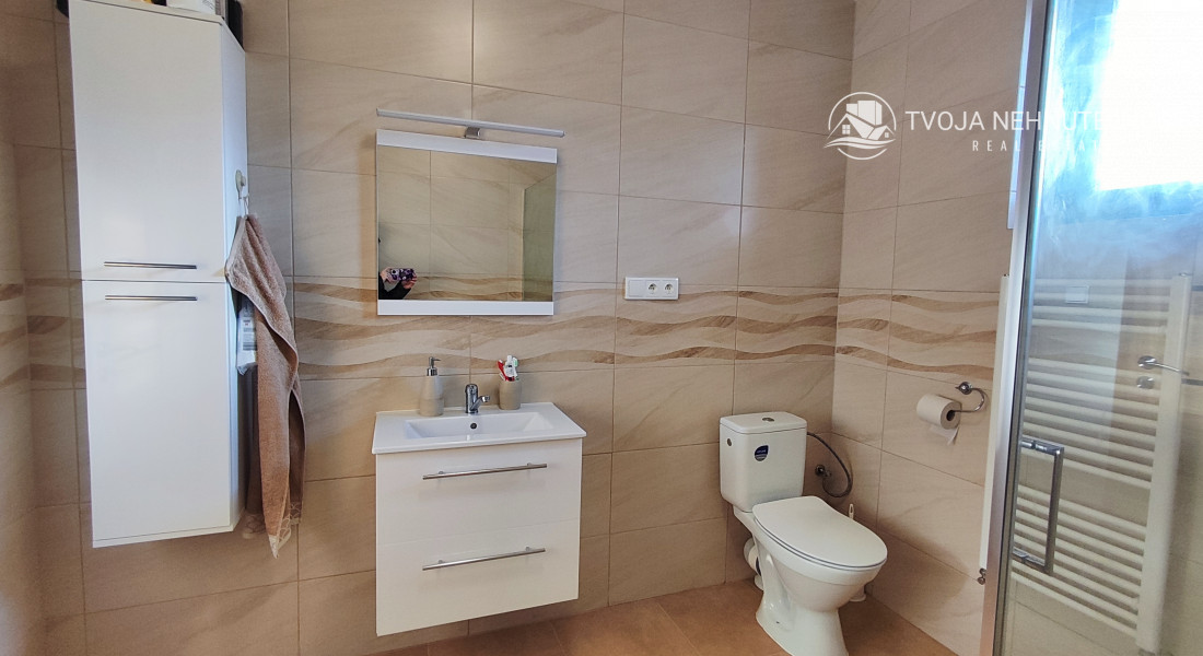 Na predaj krásny 4 izbový dom s možnosťou realizácie obytného podkrovia na 2 izby, veľkorysý pozemok 1000 m2, Fintice