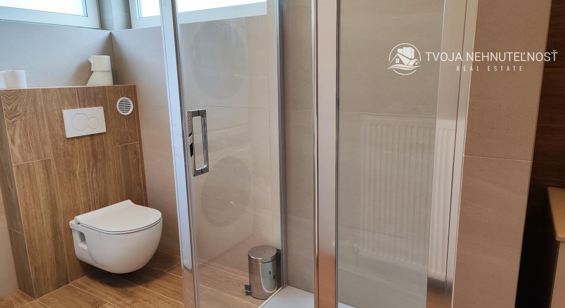 Prenajatý do 1.6.2026....Exkluzívny 2 izbový byt s loggiou pre náročnejších, Tekeľova ulica Ľubotice-Sekčov