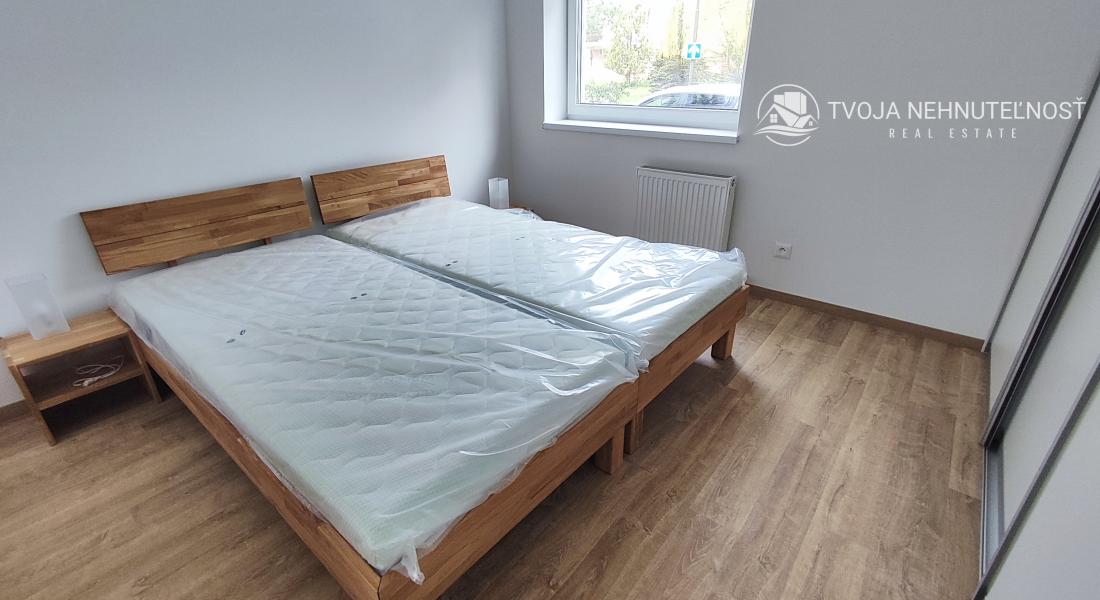 Prenajatý do 1.6.2026....Exkluzívny 2 izbový byt s loggiou pre náročnejších, Tekeľova ulica Ľubotice-Sekčov