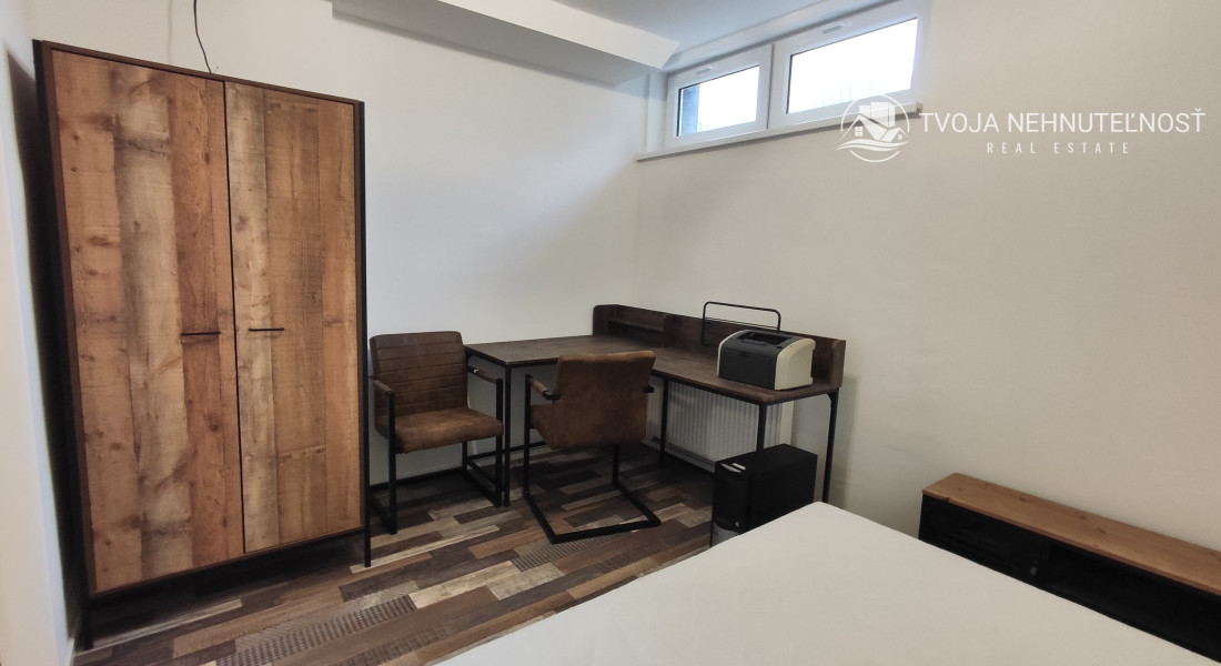 Prenajatý do 31.5.2026....Krásny samostatný 2,5 izbový byt v nájomnom dome Kvetná ulica Prešov