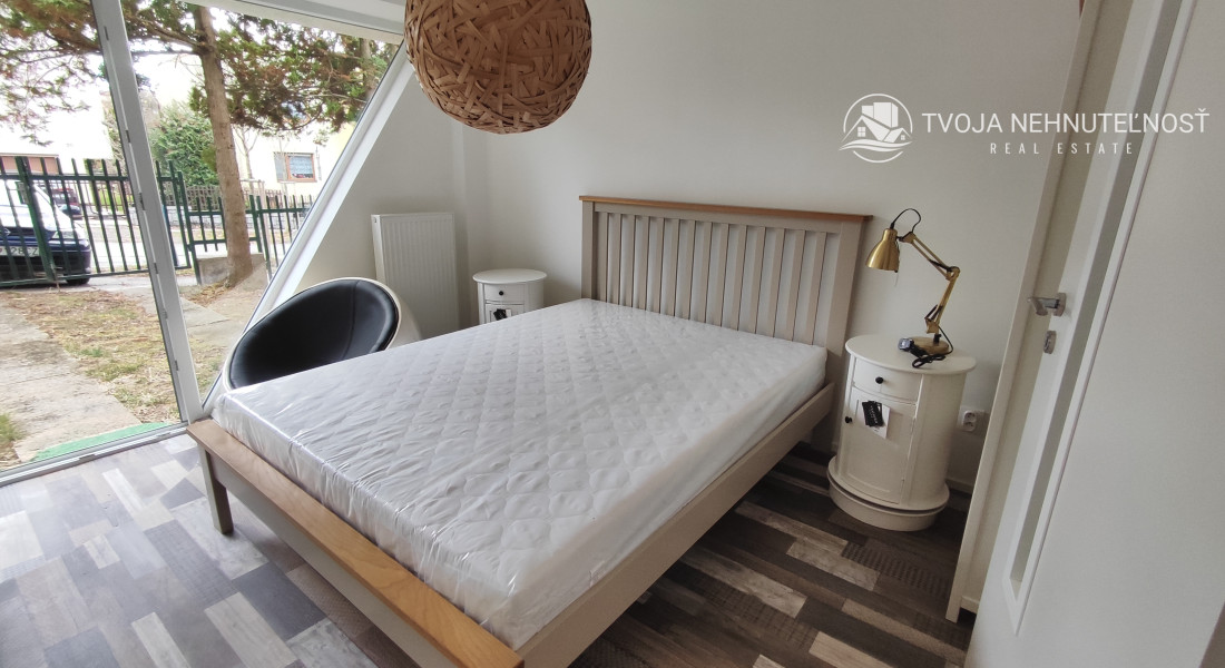 Prenajatý do 31.5.2026....Krásny samostatný 2,5 izbový byt v nájomnom dome Kvetná ulica Prešov