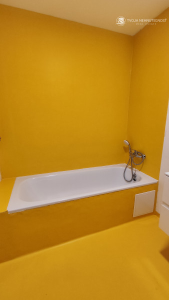 Prenajatý do 31.5.2026....Krásny samostatný 2,5 izbový byt v nájomnom dome Kvetná ulica Prešov