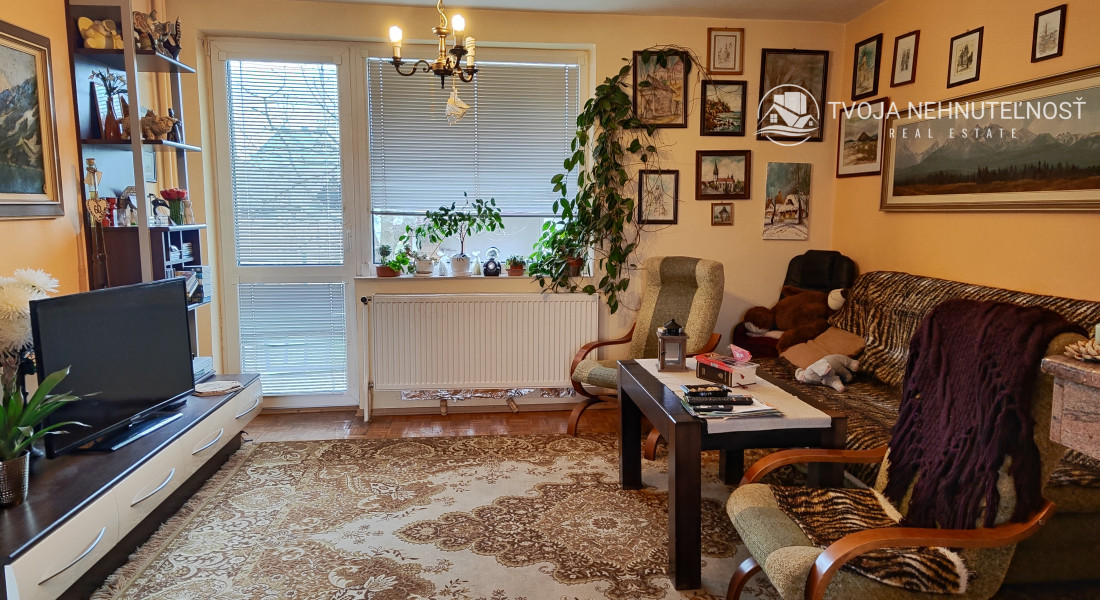 Perspektívny 5 izbový rodinný dom s garážou a prístreškom pre auto, Ľubotice, rovinatý pozemok 600 m2, podpivničený