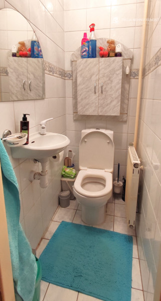 Perspektívny 5 izbový rodinný dom s garážou a prístreškom pre auto, Ľubotice, rovinatý pozemok 600 m2, podpivničený