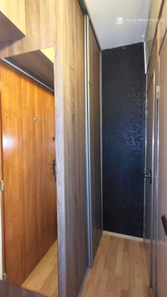 Voľný ihneď.... Vyhľadávaný 1 izbový byt s balkónom blízko centra