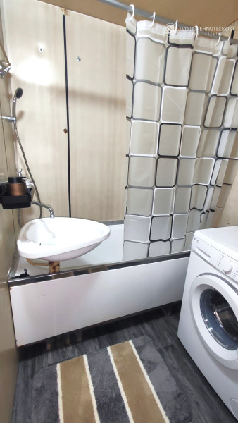 Voľný ihneď.... Vyhľadávaný 1 izbový byt s balkónom blízko centra