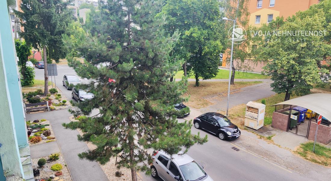 Voľný ihneď.... Vyhľadávaný 1 izbový byt s balkónom blízko centra