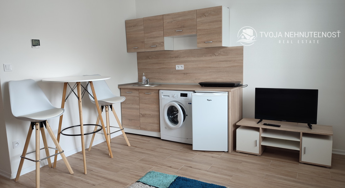 Prenajatá do 1.10.2026...  zariadená garsónka 20 m2 komplet rekonštrukcia, voľná ihneď