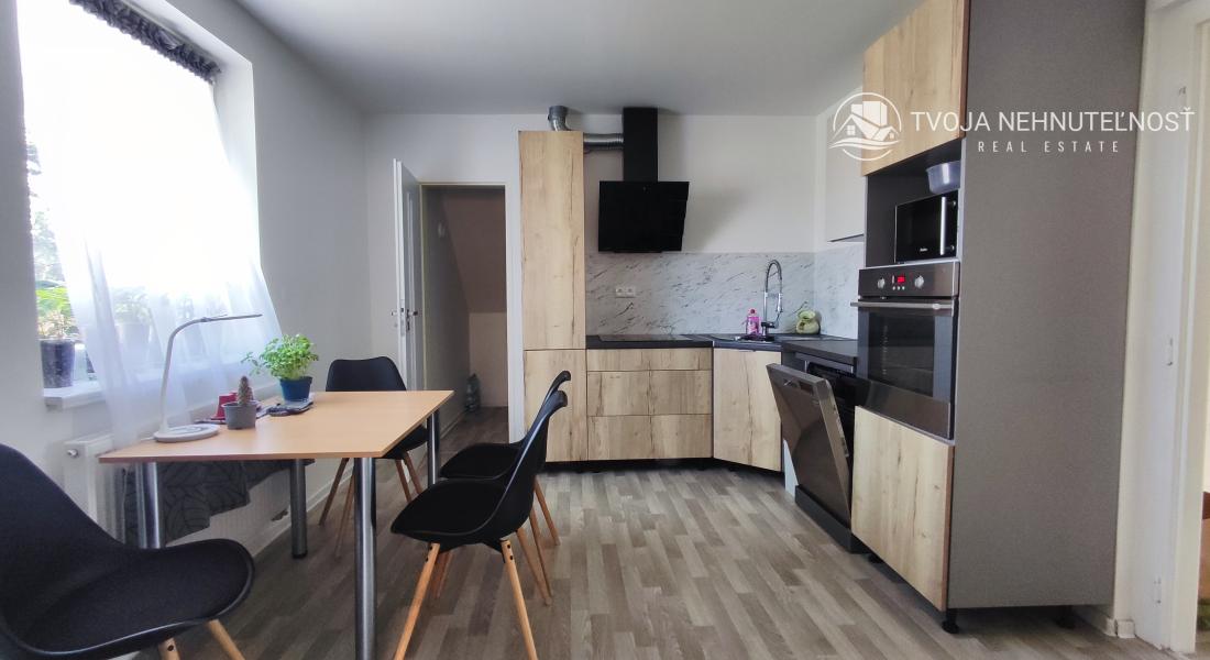 Lukratívne prenajatý investičný rodinný dom s dvomi bytmi Ľubotice, možnosť výstavby ďalšieho domu