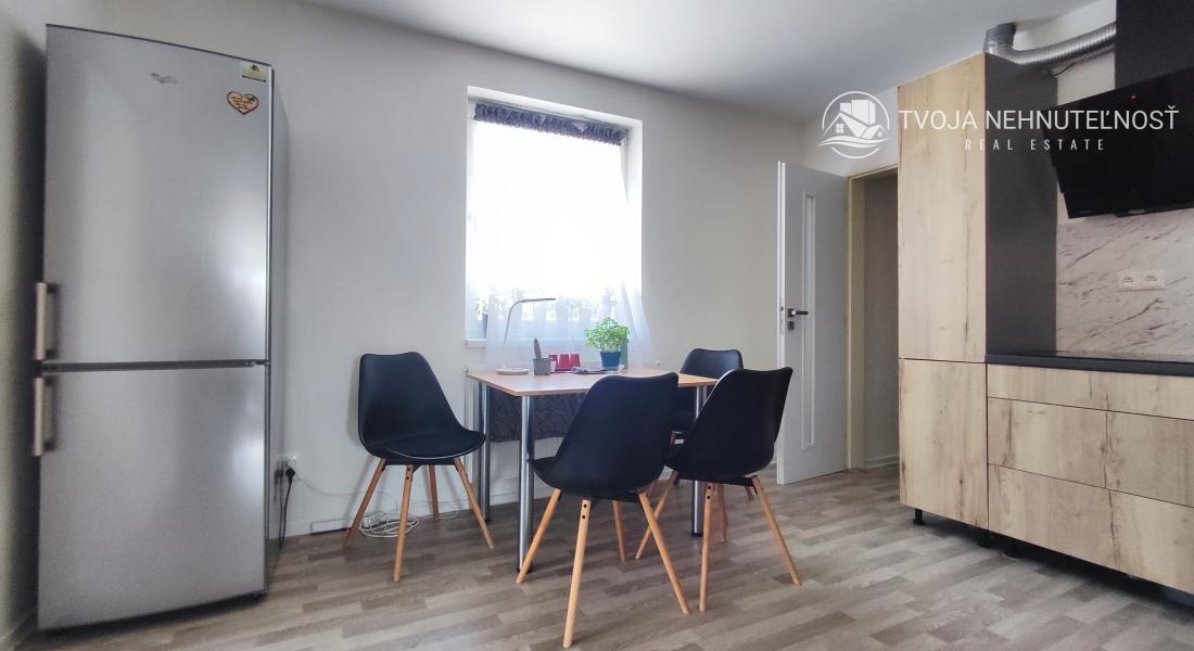 Lukratívne prenajatý investičný rodinný dom s dvomi bytmi Ľubotice, možnosť výstavby ďalšieho domu