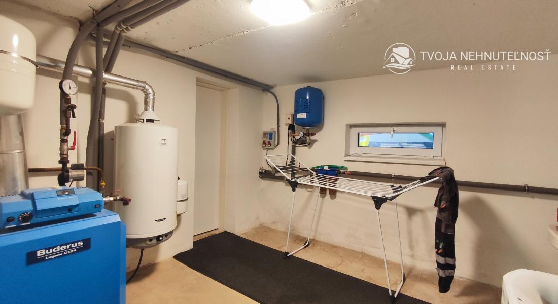 Lukratívne prenajatý investičný rodinný dom s dvomi bytmi Ľubotice, možnosť výstavby ďalšieho domu