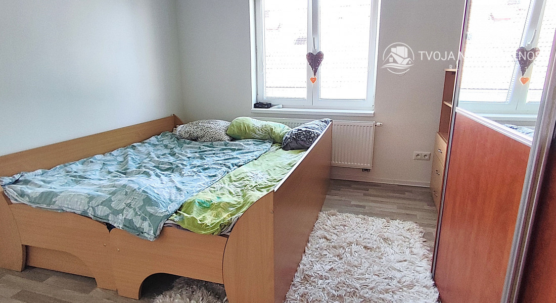 Lukratívne prenajatý investičný rodinný dom s dvomi bytmi Ľubotice, možnosť výstavby ďalšieho domu