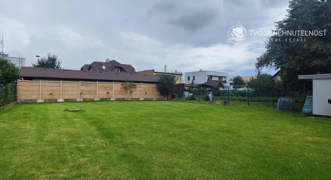 Lukratívne prenajatý investičný rodinný dom s dvomi bytmi Ľubotice, možnosť výstavby ďalšieho domu