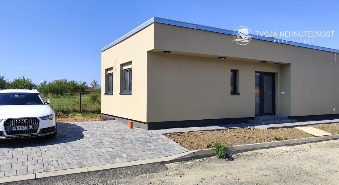 Prenajatý do 15.09.2026 ...... 3 izbový rodinný dom na dlhodobý prenájom, zariadený, 2x parkovacie miesto, záhradka