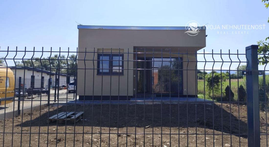 Prenajatý do 15.09.2026 ...... 3 izbový rodinný dom na dlhodobý prenájom, zariadený, 2x parkovacie miesto, záhradka