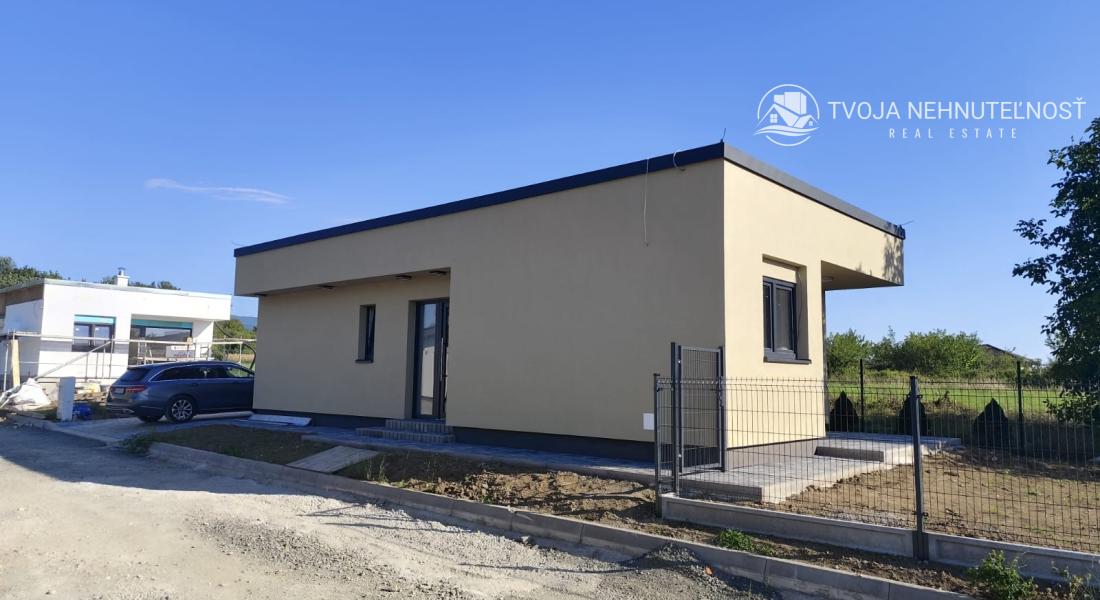 Prenajatý do 15.09.2026 ...... 3 izbový rodinný dom na dlhodobý prenájom, zariadený, 2x parkovacie miesto, záhradka