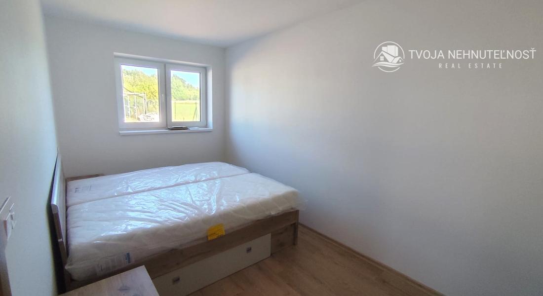 Prenajatý do 15.09.2026 ...... 3 izbový rodinný dom na dlhodobý prenájom, zariadený, 2x parkovacie miesto, záhradka