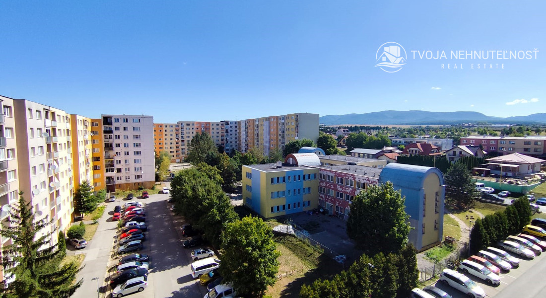 PREDANÝ .... Na predaj veľký 3 izbový byt v zachovalom udržiavanom pôvodnom stave Lomnická