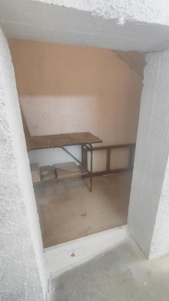 Prenajatá do 1.9.2026.....Garáž  s kumbálom na Tekeľovej ulici