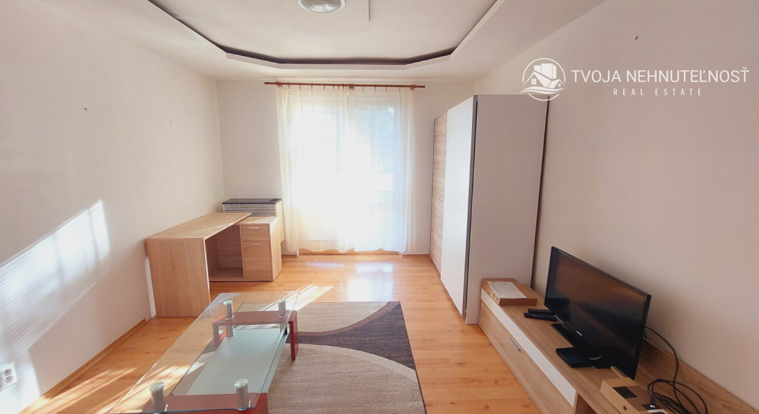 Na predaj tehlový 2 izbový byt s balkónom v blízkosti OC NOVUM, aktuálne prenajatý