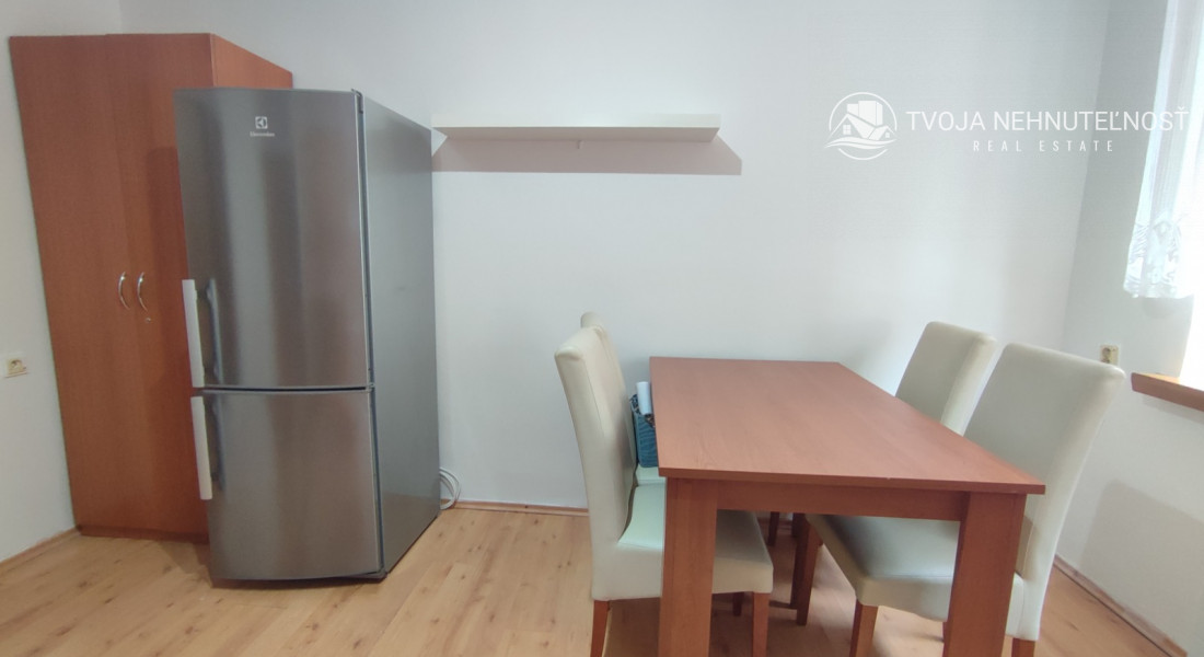 Na predaj tehlový 2 izbový byt s balkónom v blízkosti OC NOVUM, aktuálne prenajatý